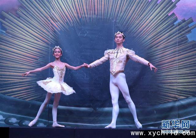 北京天爱艺术培训学生演出芭蕾舞剧《睡美人》